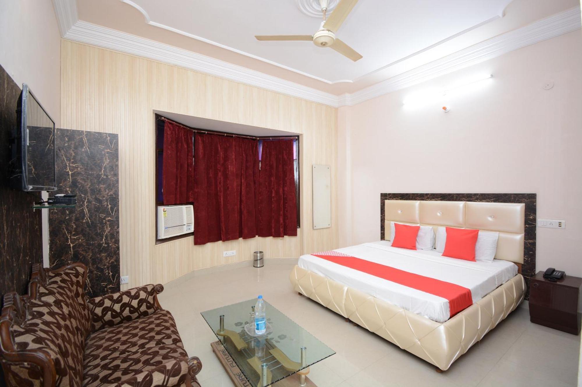 Hotel Asia Palace Pathankot Exterior photo
